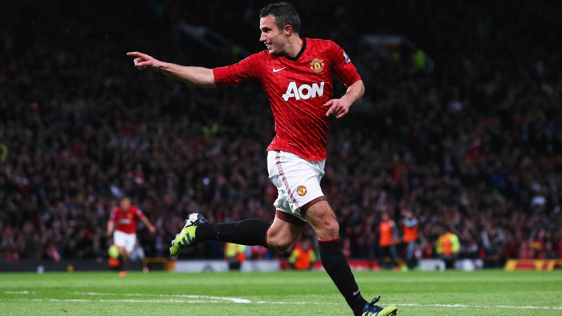 “游泳赛场:2025世界游泳锦标赛新星冲击金牌”